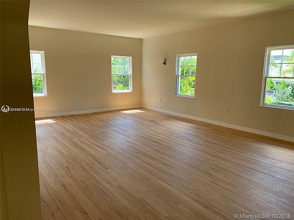 4th image of 4531 Prairie Ave Unit 1