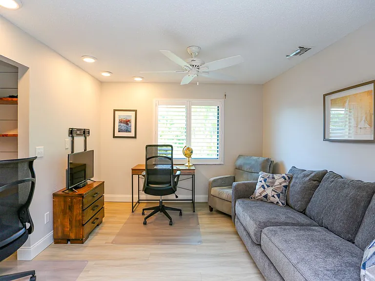 5733 Deauville Cir #G308 — Photo 23