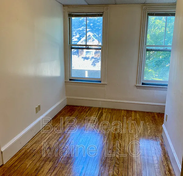 596 Preble St #4 — Photo 14
