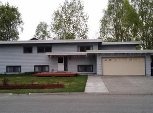 2069 Duke Dr, Anchorage, AK 99508