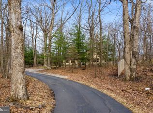 46 Featherbed Ln, Flemington, NJ 08822