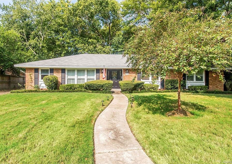 1st image of 2610 Gladlane Dr