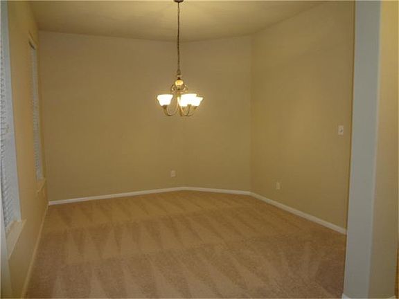 4th image of 1737 Silver Bend Dr