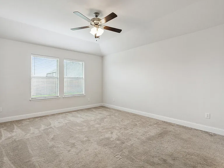 223 Headwater Dr — Photo 13