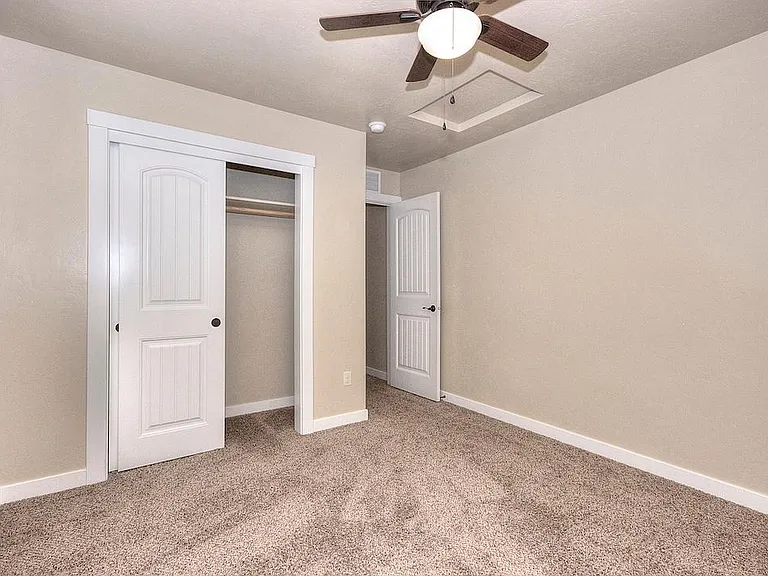 1365 E Yucca Cyn — Photo 20