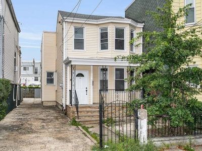 334 Webster Ave, Jersey City, NJ, 07307