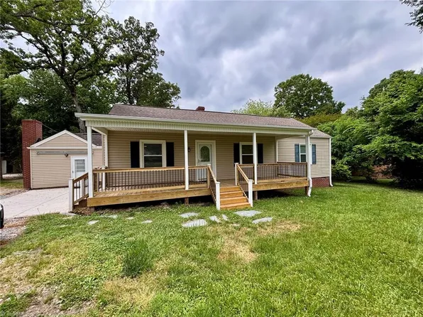 3506 Groometown Rd, Greensboro, NC 27407