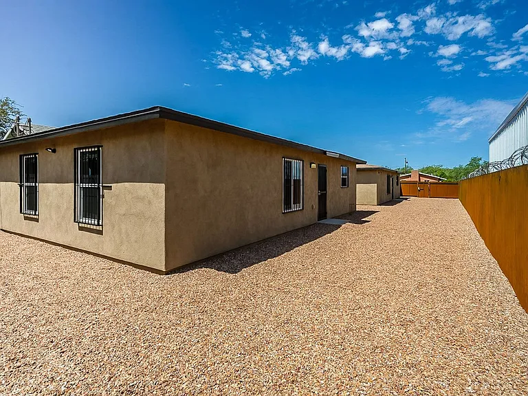 615 S. Santa Rita Ave. — Photo 12