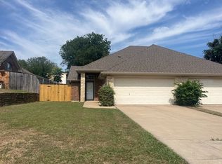 228 Rentz Place Cir, Weatherford, TX 76086