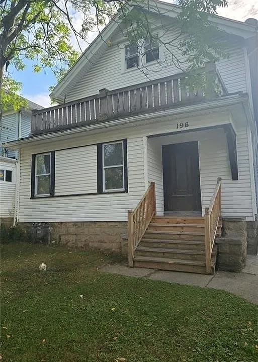 196 Englewood Ave #UPPER
