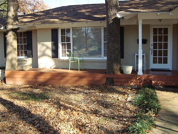 2nd image of 1300 Owen Dr