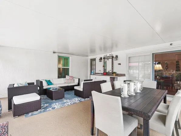 3864 Satin Leaf Court, Delray Beach, FL 33445