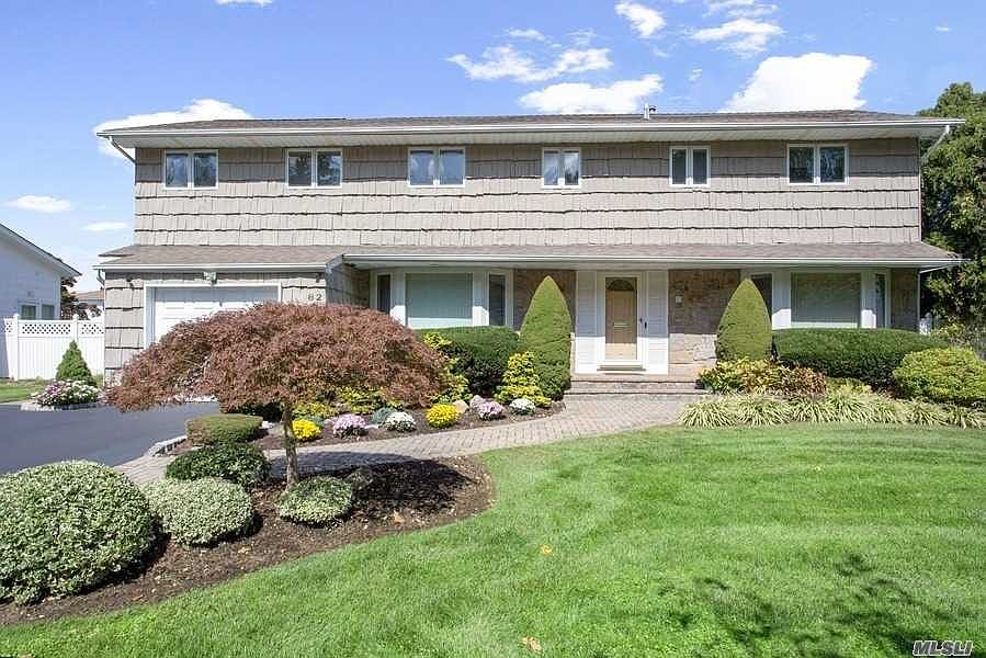 1st image of 82 Rockland Dr