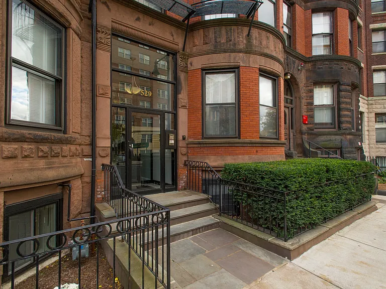 497 Beacon St #1 — Photo 11