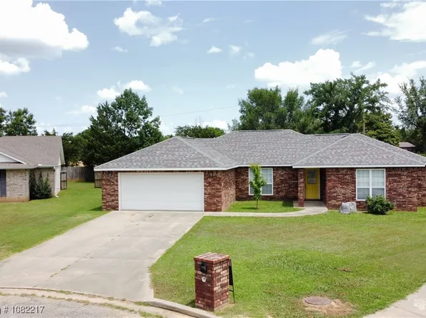 106 E Dora Ln, Poteau, OK 74953