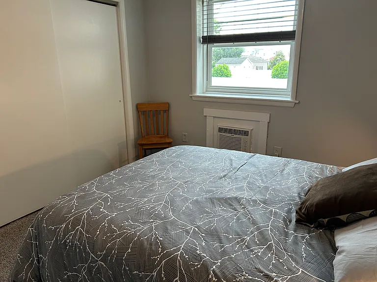 9600 Amherst Ave #2 — Photo 11