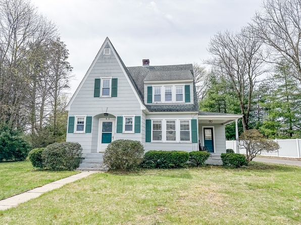 65 Kingsbury Ave