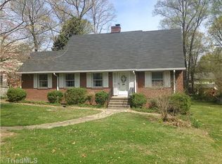 3410 Dogwood Dr, Greensboro, NC 27403