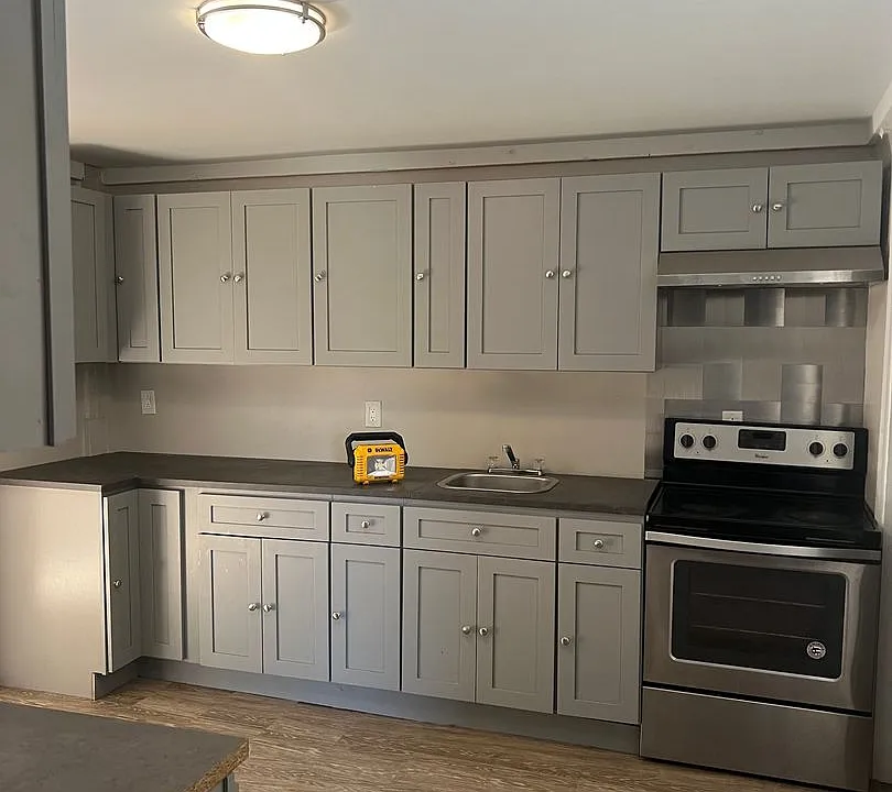 3 Milk St