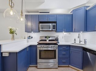258 Pine St APT 1L, Jersey City, NJ 07304