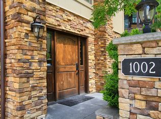 1002 State St S, Kirkland, WA 98033
