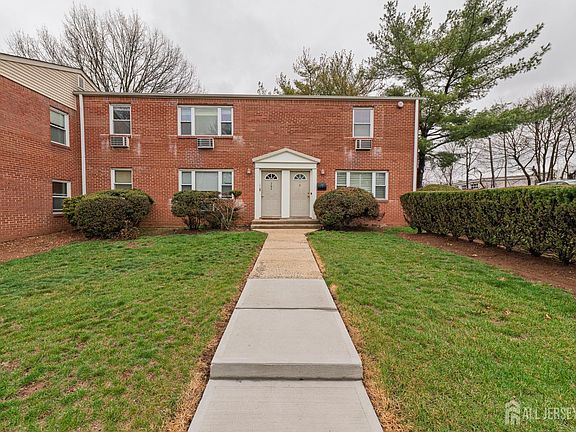 2nd image of 72 Fox Rd APT 7B