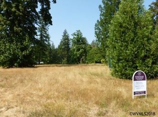 1315 SW Spring St, Mill City, OR 97360