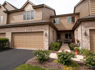 150 Santa Fe Ln, Willow Springs, IL 60480