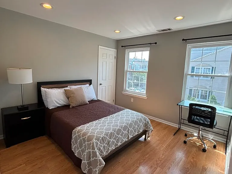 4 Rutgers Dr #2 — Photo 1
