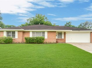 5235 Benning Dr, Houston, TX 77035