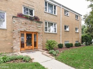 101 Ashland Ave APT 3N, Evanston, IL 60202
