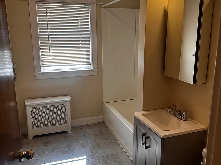 11 S Central Ave #4 — Photo 8