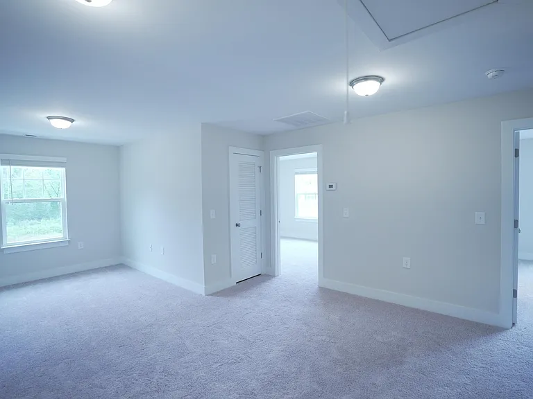 919 Hillman Ln — Photo 38