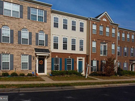 3rd image of 16014 Greymill Manor Dr