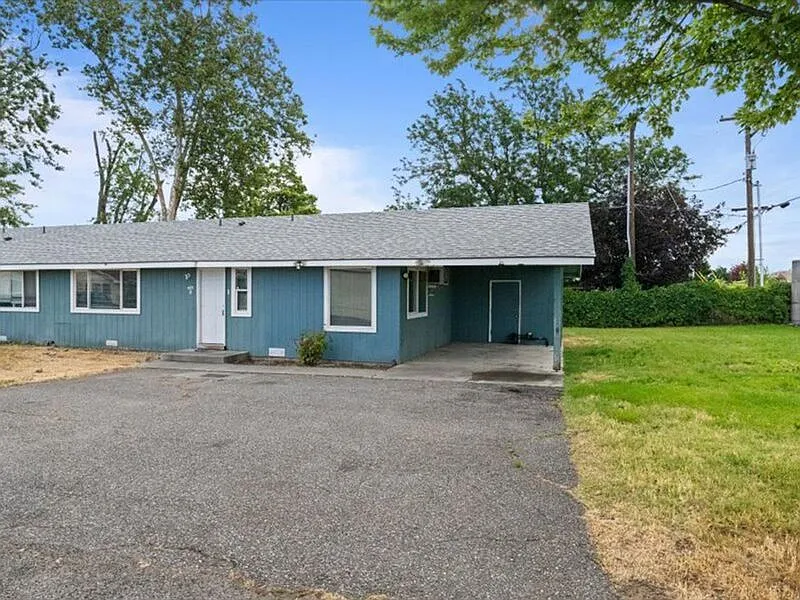 4109 W Kennewick Ave #B