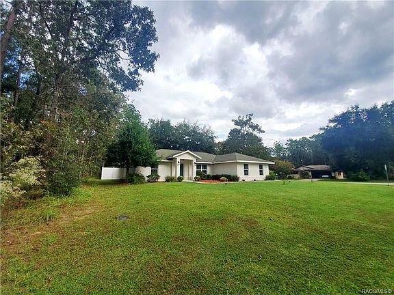 3rd image of 10156 N Empress Cir