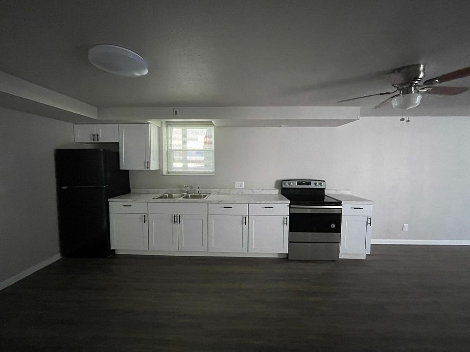 New Kitchen, appliances, flooring and fixtures!