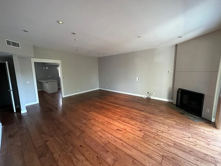 8150 Manitoba St #2 — Photo 12