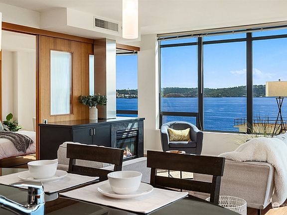2nd image of 2716 Elliott Avenue #1100