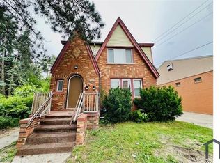 15895 Cloverlawn St, Detroit, MI 48238