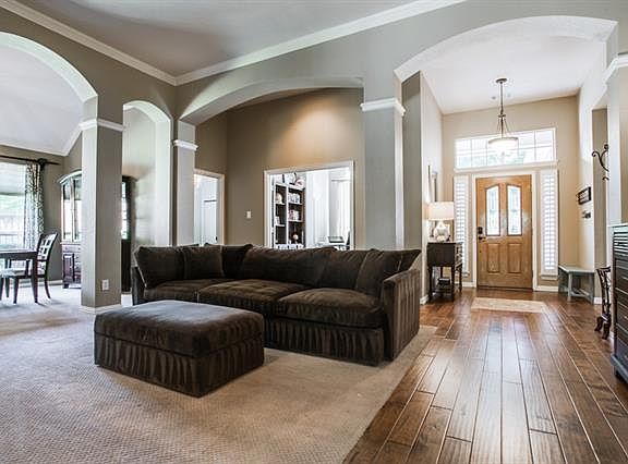 4th image of 181 Black Oak Cir