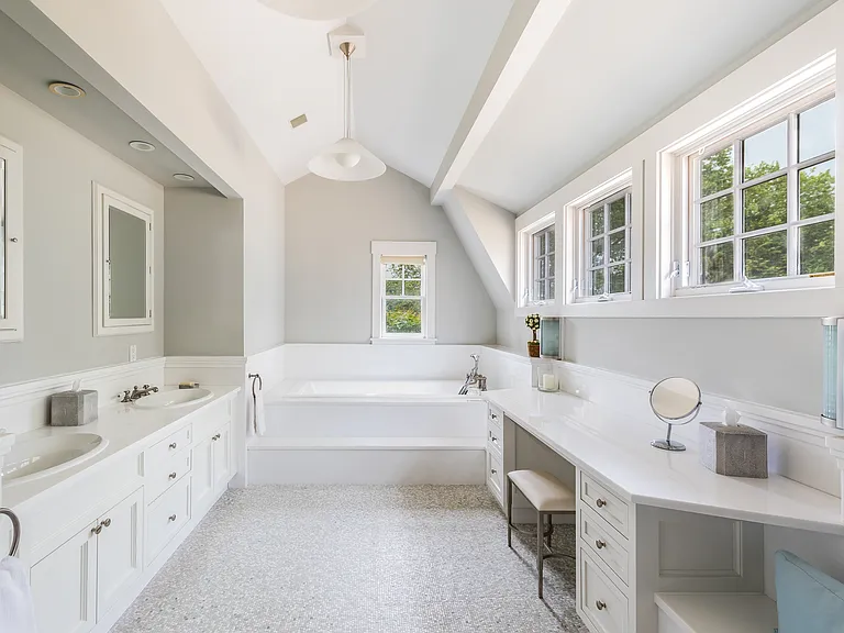 30 Jones Rd — Photo 12