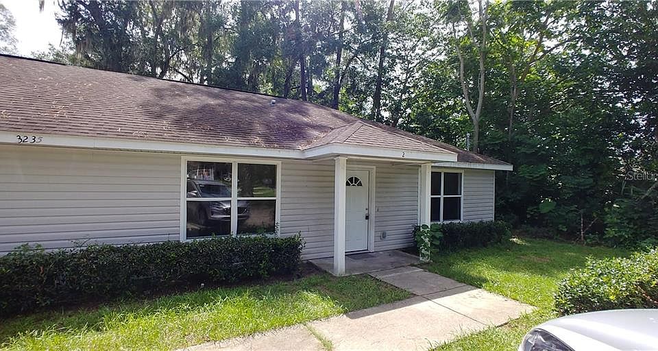 1st image of 3235 SE 10th Ave #2