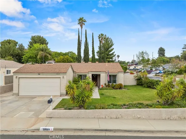 28004 Lakehurst Ave, Santa Clarita, CA 91351