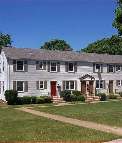 402 Cherrydale Ave