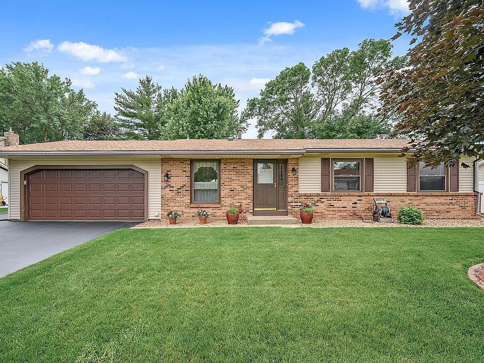 1st image of 15692 Heywood Ct