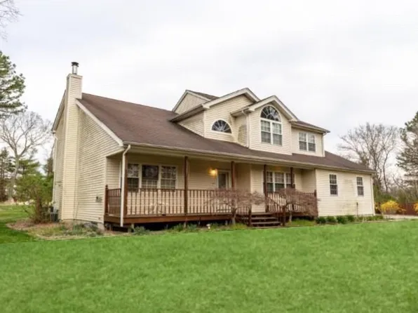 359 Weeks Avenue, Manorville, NY 11949