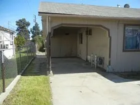 1618 Seattle St photo 1