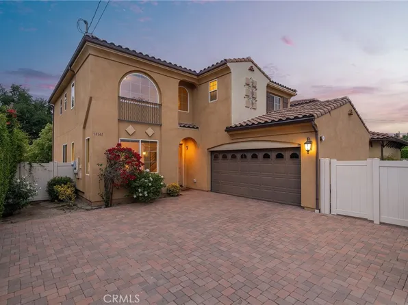 18141 Topham St, Tarzana, CA 91335