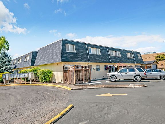 5th image of 935 NW Hobart Ave #44